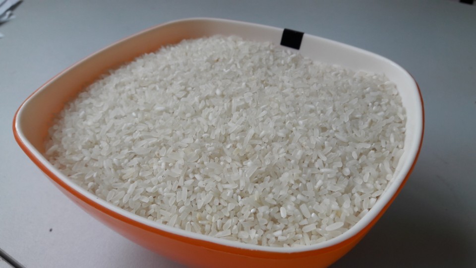 Gạo tấm dẻo dai - Công Ty TNHH Lương Thực Và Thực Phẩm An Gia Phú